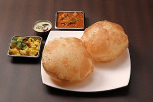 Poori Korma(2pcs)                                     