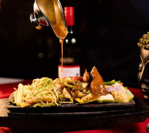 Red Wine Surprise Sizzler [900 grams]