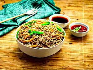 Hakka Chicken Noodles