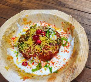 Aloo Tikki Chaat 