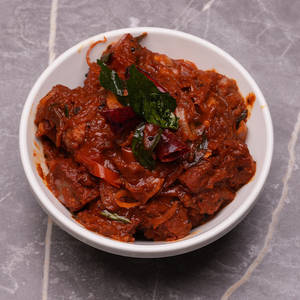 Beef Cheriyulli Masala