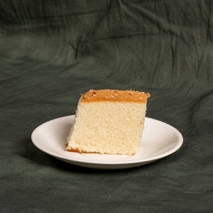 Sponge Cake Slice (1 Pc)