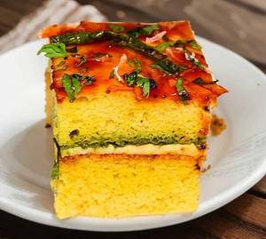Paneer Dhokla (2pc)