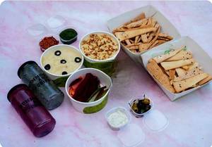 Hummus And Chips Platter (Serves 2)