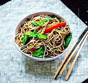 Chicken Hong Kong Noodles