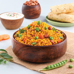 Daliya Khichadi, Dahi, Papad [250 Gm]