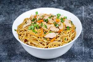 Brown Garlic Chicken Noodles
