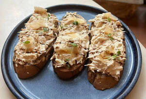 Chicken Cheese Bruschetta