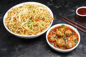 Veg Manchurian Noodles