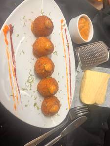 Jalapeno Cheese Poppers
