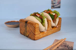 Crispy Chicken Bao