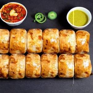 Dbl Egg Chilli Chicken Cheese Schezwan Roll