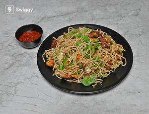 Veg Hakka Noodle