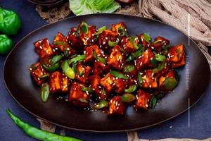 Dry chilli paneer