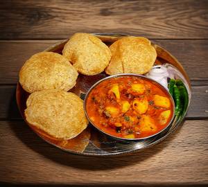 Aloo Dum Fish 5 Crispy Poori