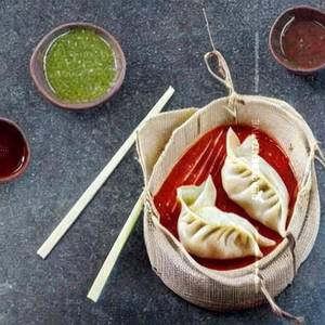 Special Cheese gravy Momos