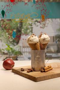 Apple Cinnamon Sauce & Pecan