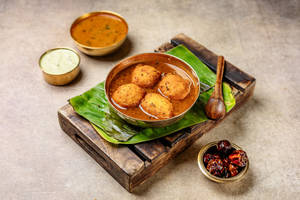Rasam Vada (4 Pcs)