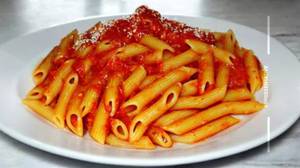 Red sauce pasta