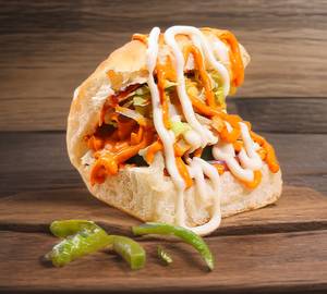 Mayonnaise And Tandoori Vada Pav [1 piece]