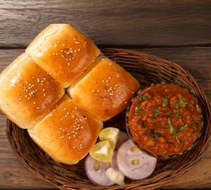 Masala Cheese Chicken With Butter Pav [2 Pav]