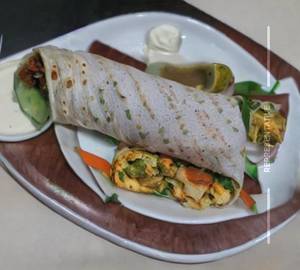 Egg Chicken Tikka Roll