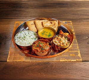 Boss Tiffin Veg Thali