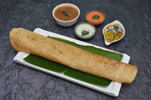 Onion masala dosa