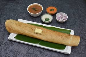 Butter onion dosa
