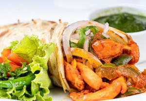 Bhuna Chicken Roll