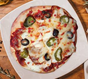 Chef'S Special Paneer Makhani   Pizza With 1 Cold Drink