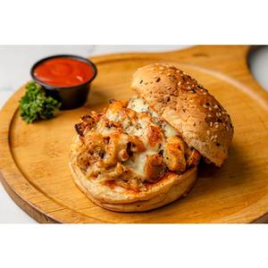 Italian Sausage Sandwich In Bun (non-veg)