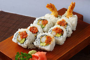Prawn Sushi Roll (8 Pcs)