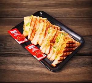 Beef Club Sandwich