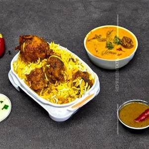 Chicken Handi Dum Hyderabadi Biryani
