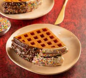 Black and White Chocolate Pocket Waffle