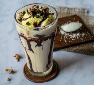 Muddy Hocus Milkshake (ice Cream)