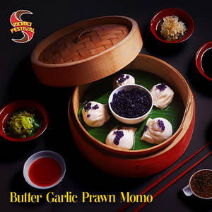 Butter Garlic Prawn Momo (8 Pc)