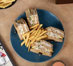Classic Bombay Chicken Club Sandwich