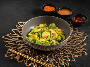 Vegetables in Chilli Garlic Sauce