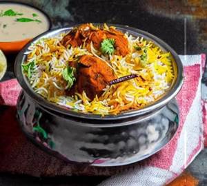 Chicken Tikka Biryani (Chicken Tikka -8pcs ) (Serve -1)