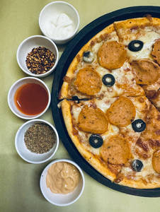 Pepperoni Chicken Pizza