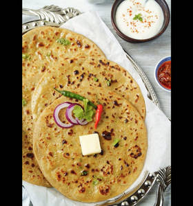 Onion Paratha 1pc