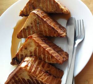 French Toast with Cream Cheese and Blueberry