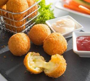 Chicken cheese ball [ 8 pieces]