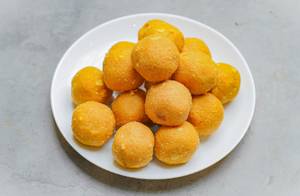 Besan Laddu- Normal