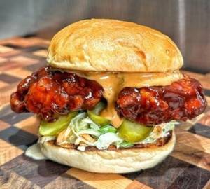 Hot fried chicken burger