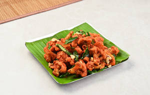 Cashew Cauliflower Pakoda