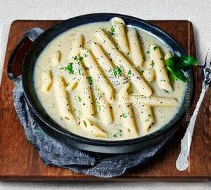 White sauce pasta