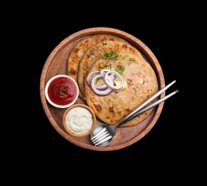 2 Aloo Paneer Paratha with Amul Dahi